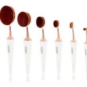 ICONIC London EVO Make Up Brush Set
